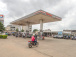 gaz-et-carburant-pour-l-instant-aucune-augmentation-n-est-envisagee-rassure-le-ministre-du-commerce